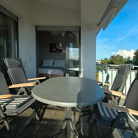 شقة Bellavista Sea View أوماغ